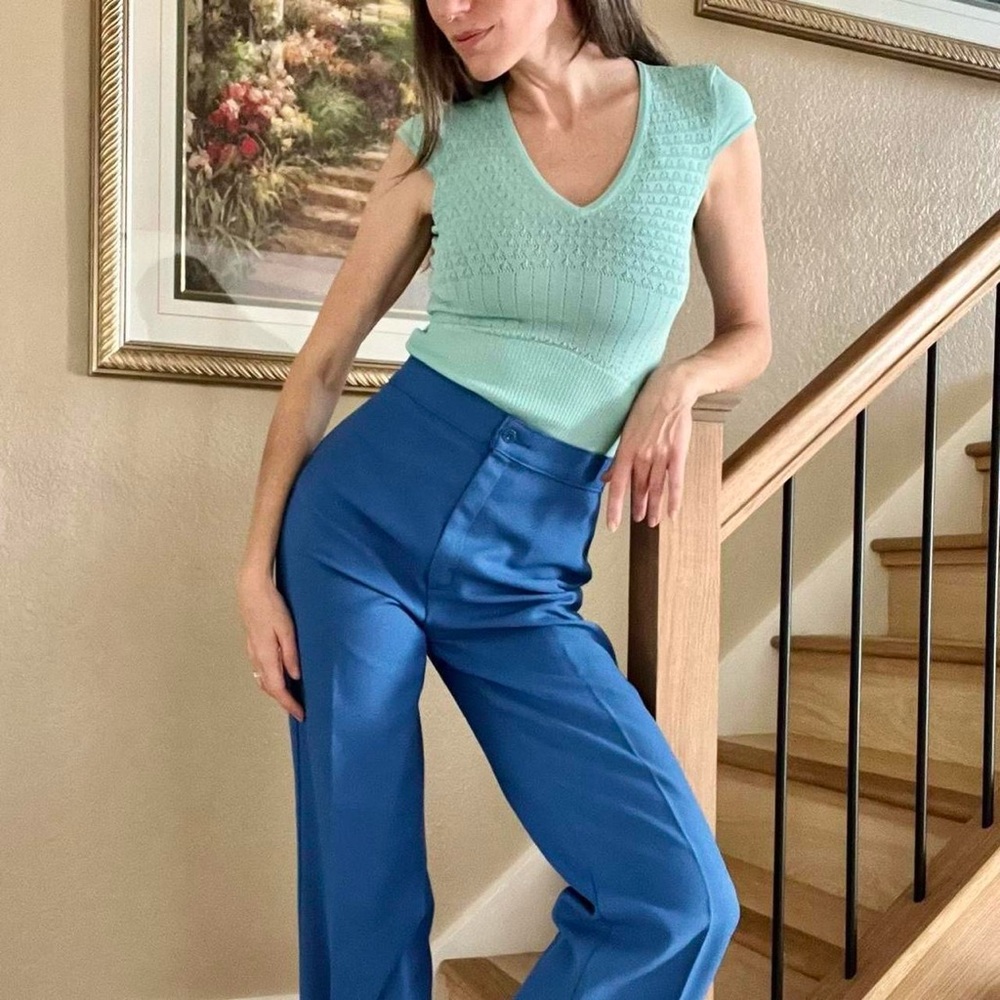 Vintage Fitted pointelle V neck sweater Knit in mint/ aqua